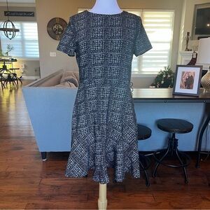 Maison Jules Dress Size Large Black White Print Fit & Flare Short Sleeve